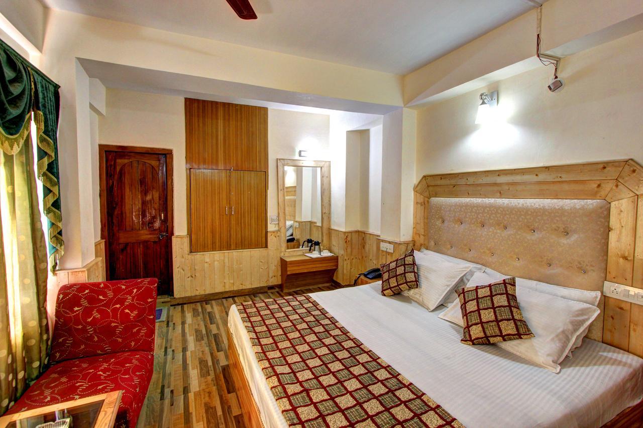 Hotel Highway Inn Manali  Exterior photo